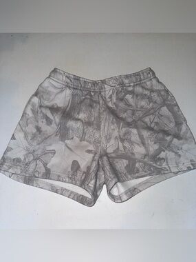 Women’s gray camo shorts
